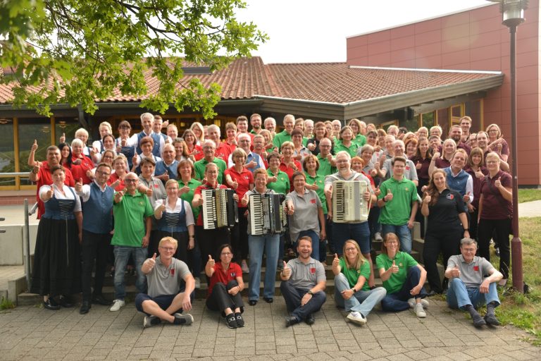 Alle mitwirkenden Orchester